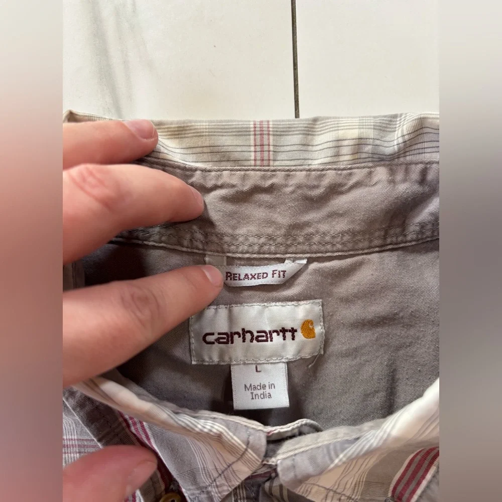 3/$30 Carhartt Men's Relaxed Fit Plaid Short Sleeve Button-Down Shirt size large - Picture 2 of 6